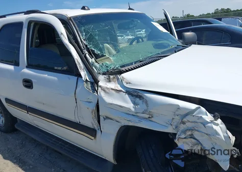 2005 Chevrolet Tahoe Ls from USA, damaged, VIN 1GNEC13T15J108421